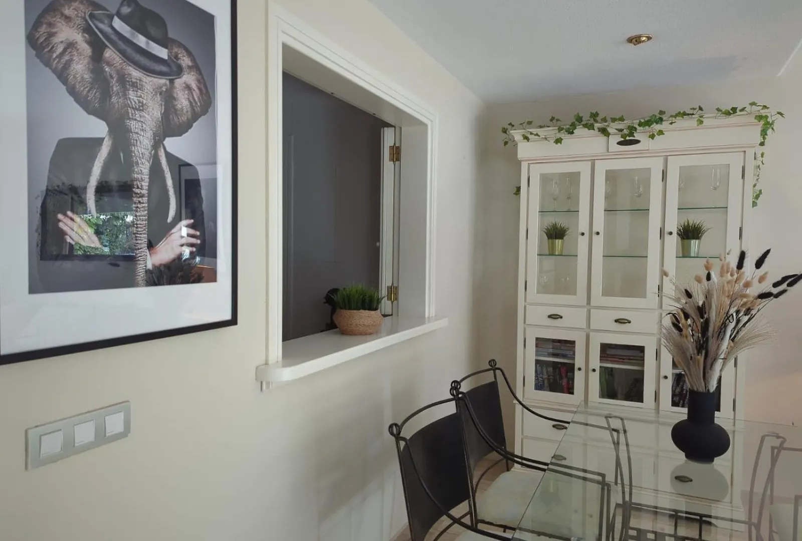 Apartment Frontline 2 Bed Apartment, San Pedro De Alcantara Marbella Spain